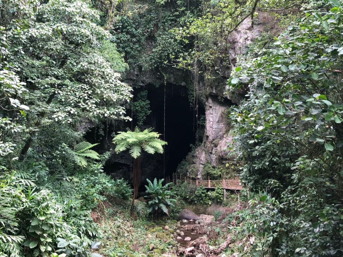 entrada a la gruta de la ex hacienda santa elena