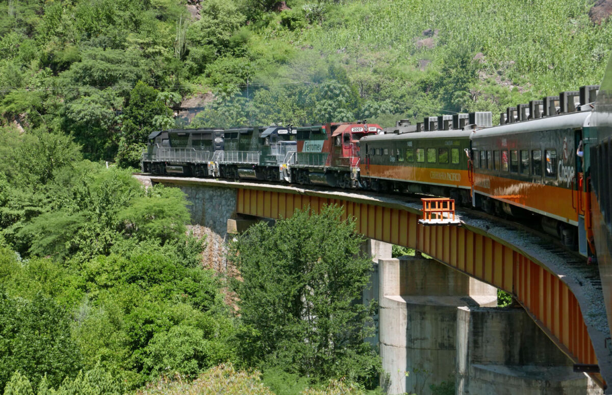 Los 5 pueblos que recorre el Chepe Express durante su trayecto por Sinaloa y Chihuahua 