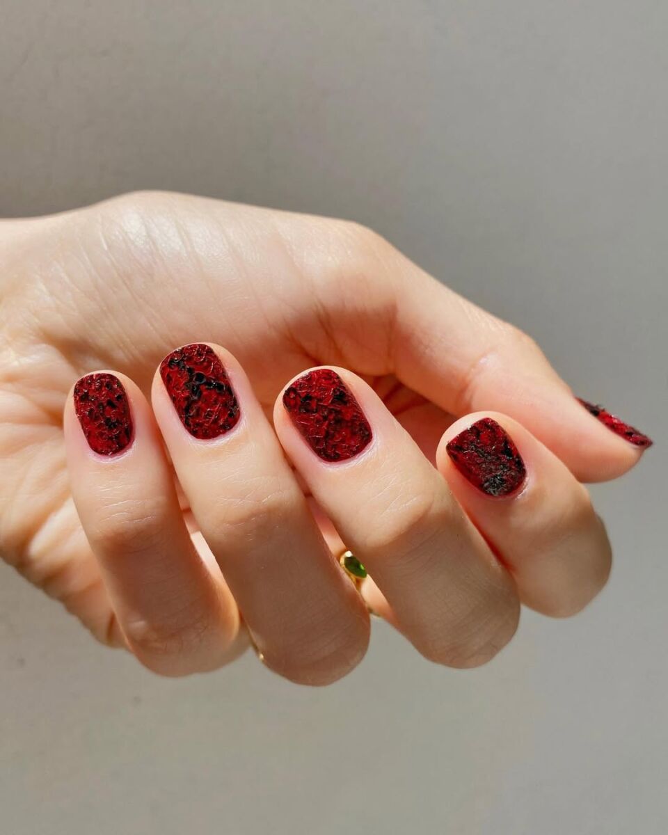 manicura otoño 2025 