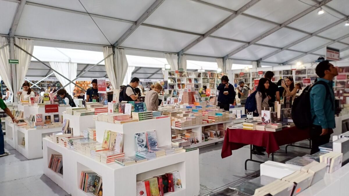 Feria Internacional del Libro en el Zócalo