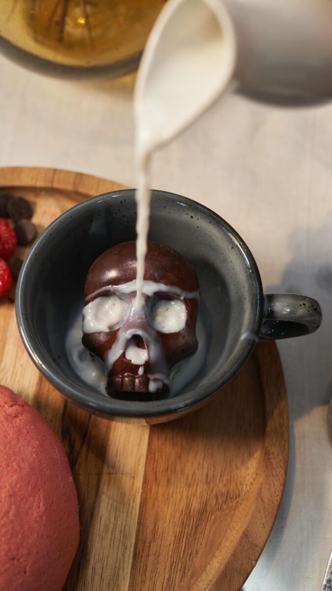 Bomba de chocolate en forma de calavera