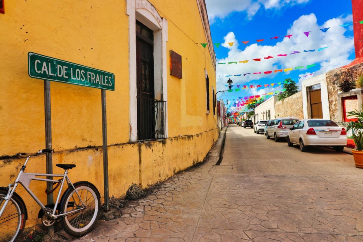 calle colonial en Valladolid 