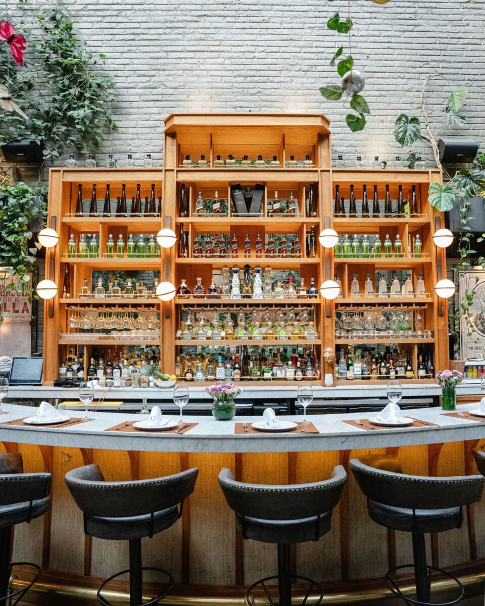 Cantina contemporánea en México