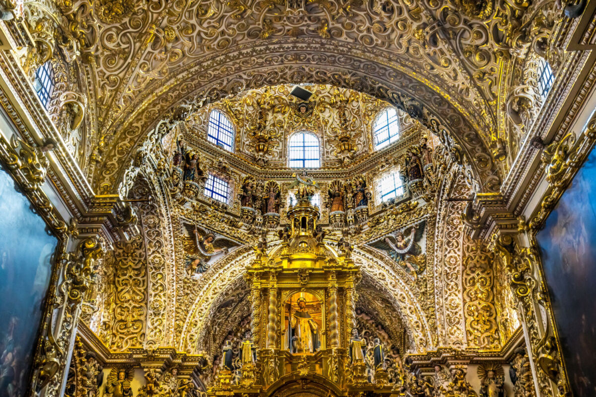 Conoce la capilla de México que está cubierta de oro de 21 quilates (muchos la llaman la ‘octava maravilla del mundo’)
