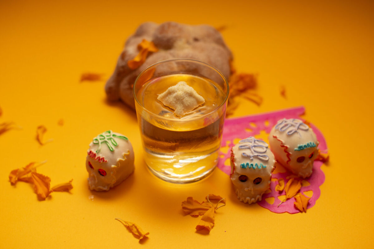 Cocteles de temporada de día de muertos en Kaito del Valle