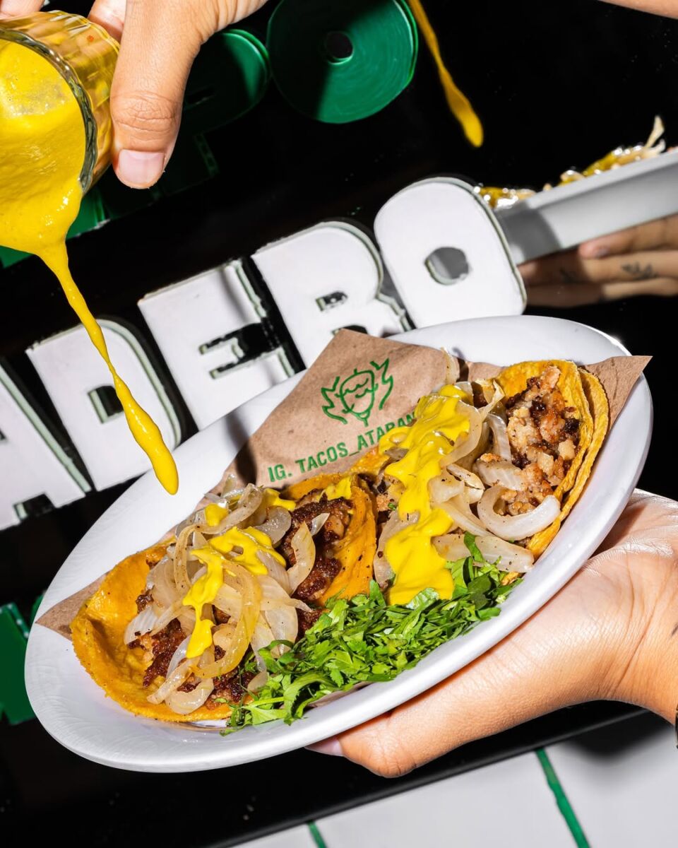 Tacos Atarantados tiene tres sucursales en CDMX: Lomas, Roma y Condesa 