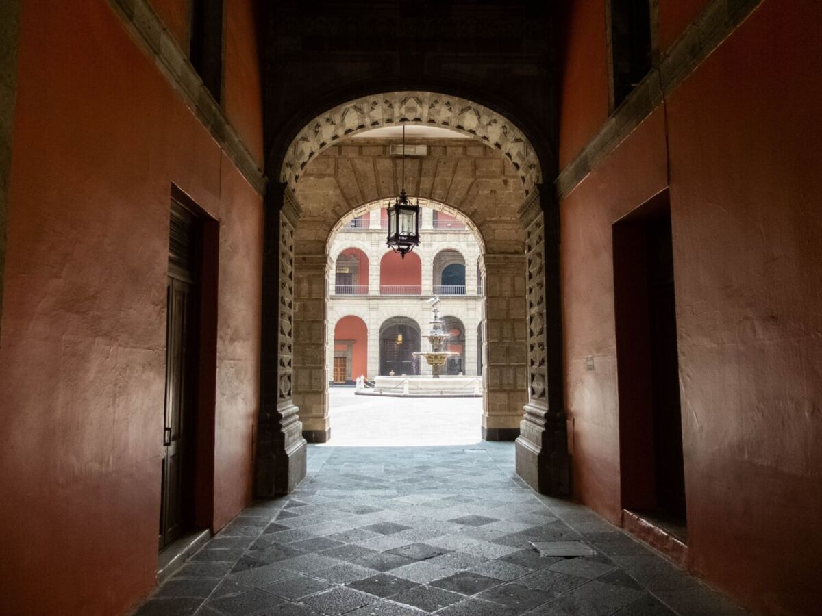 El Palacio Nacional es el primer edificio que se construyó en México 