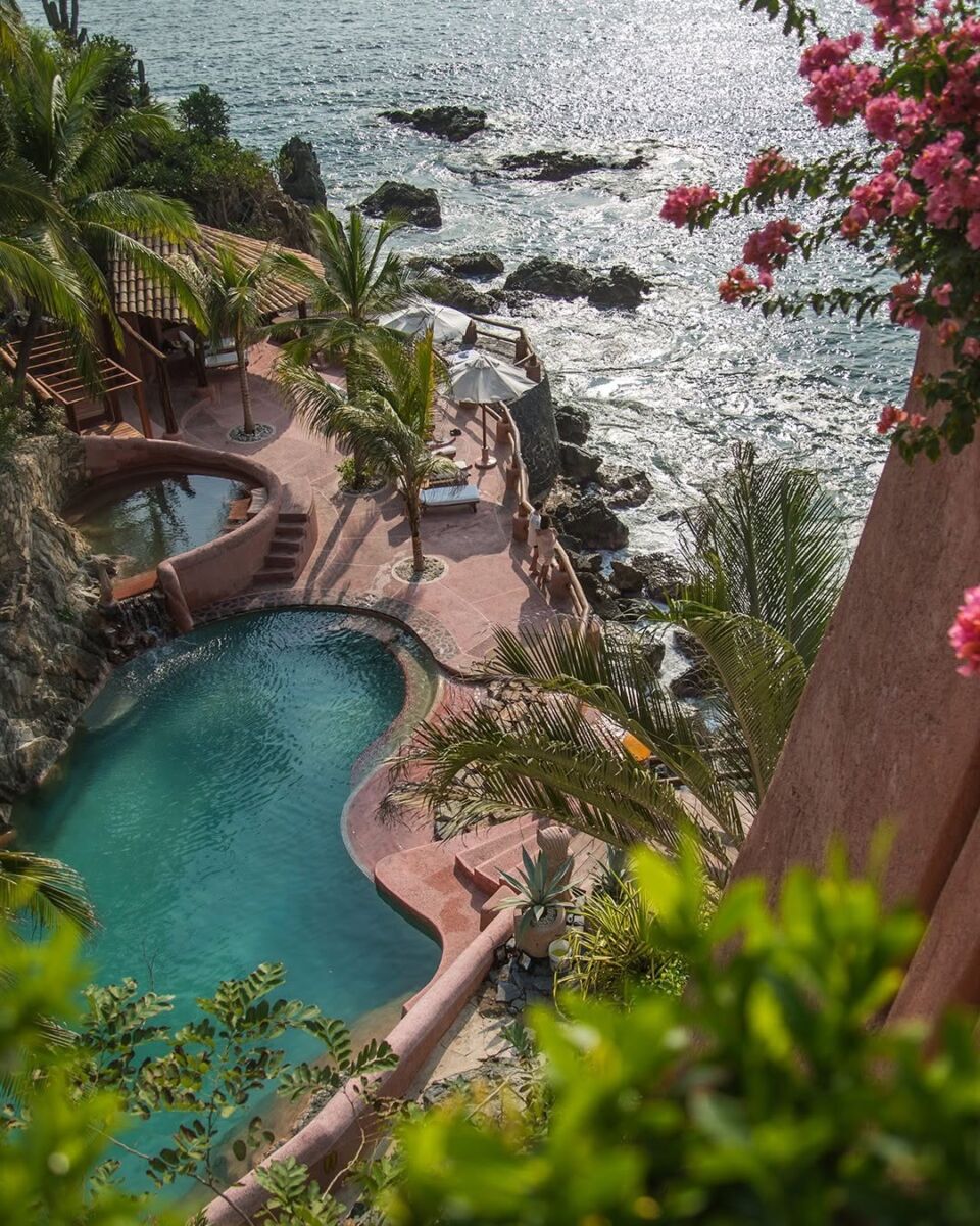 La Casa Que Canta se ubica en el Pueblo Mágico de Zihuatanejo 