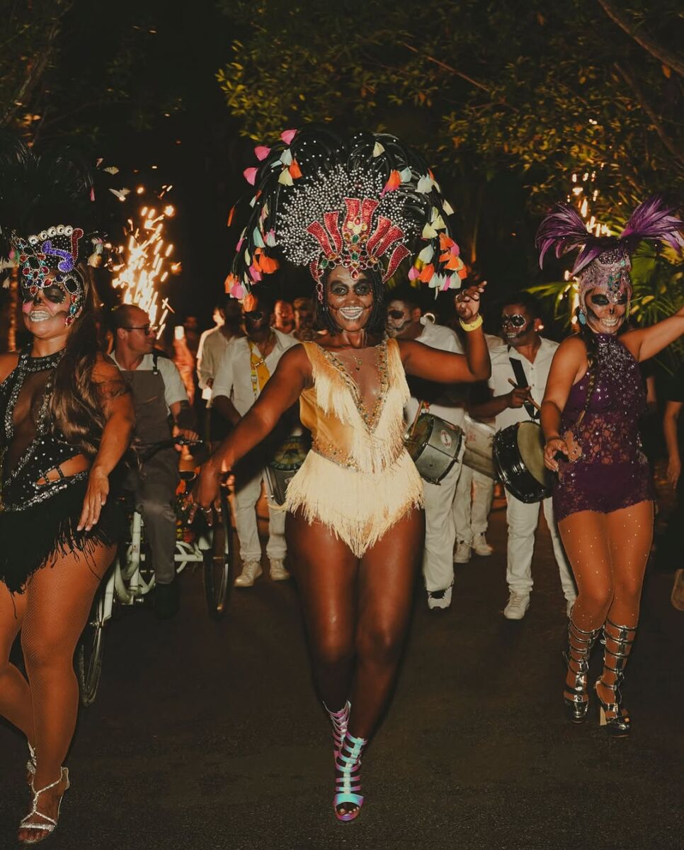 celebraciones del dia de muertos en hoteles