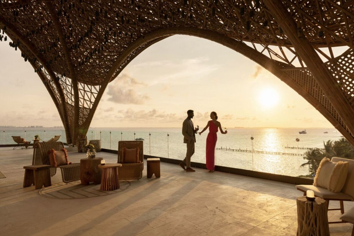 Este es el hotel de albercas infinitas en el Caribe mexicano a donde los extranjeros aman ir para su luna de miel (dicen que es el más ‘instagrameable’ del mundo)