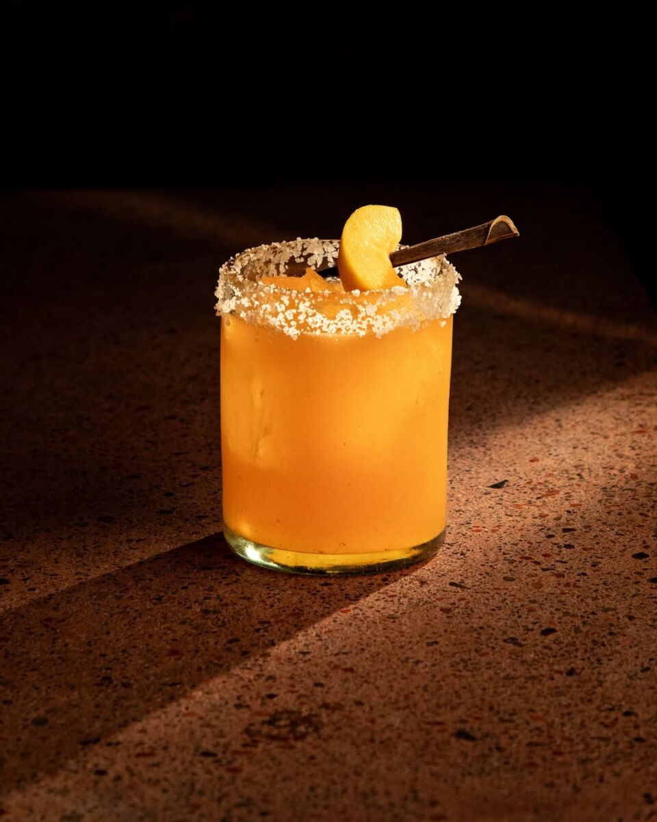 Coctelería con mezcal 