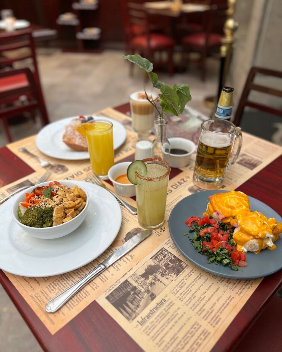 Buenos Díaz Cafetería