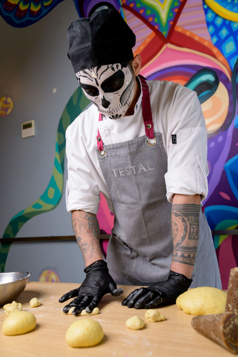 Talleres de pan de muerto en TESTAL