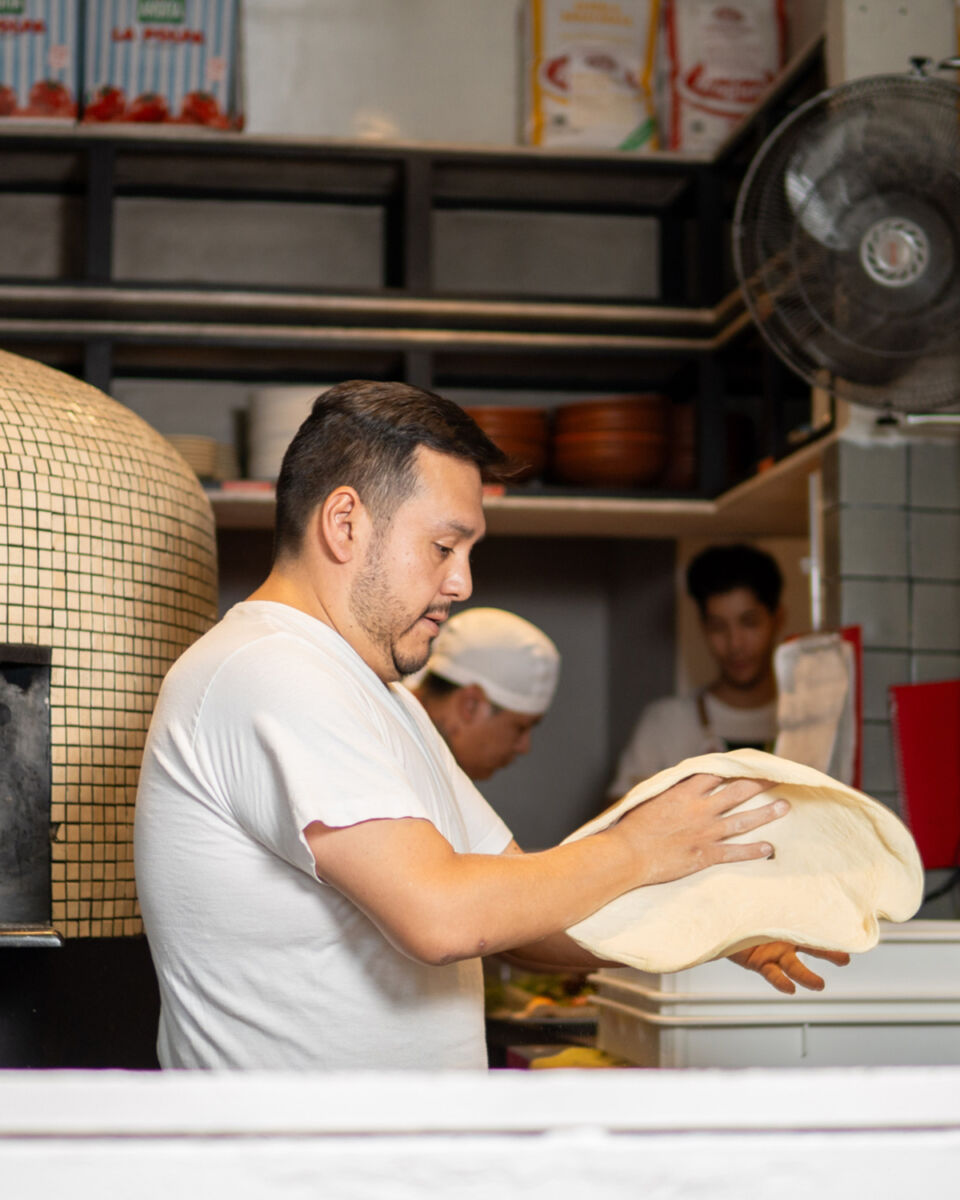 Salidas con amigos, citas románticas y comidas familiares: hay una pizzerías en la Juárez para toda ocasión
