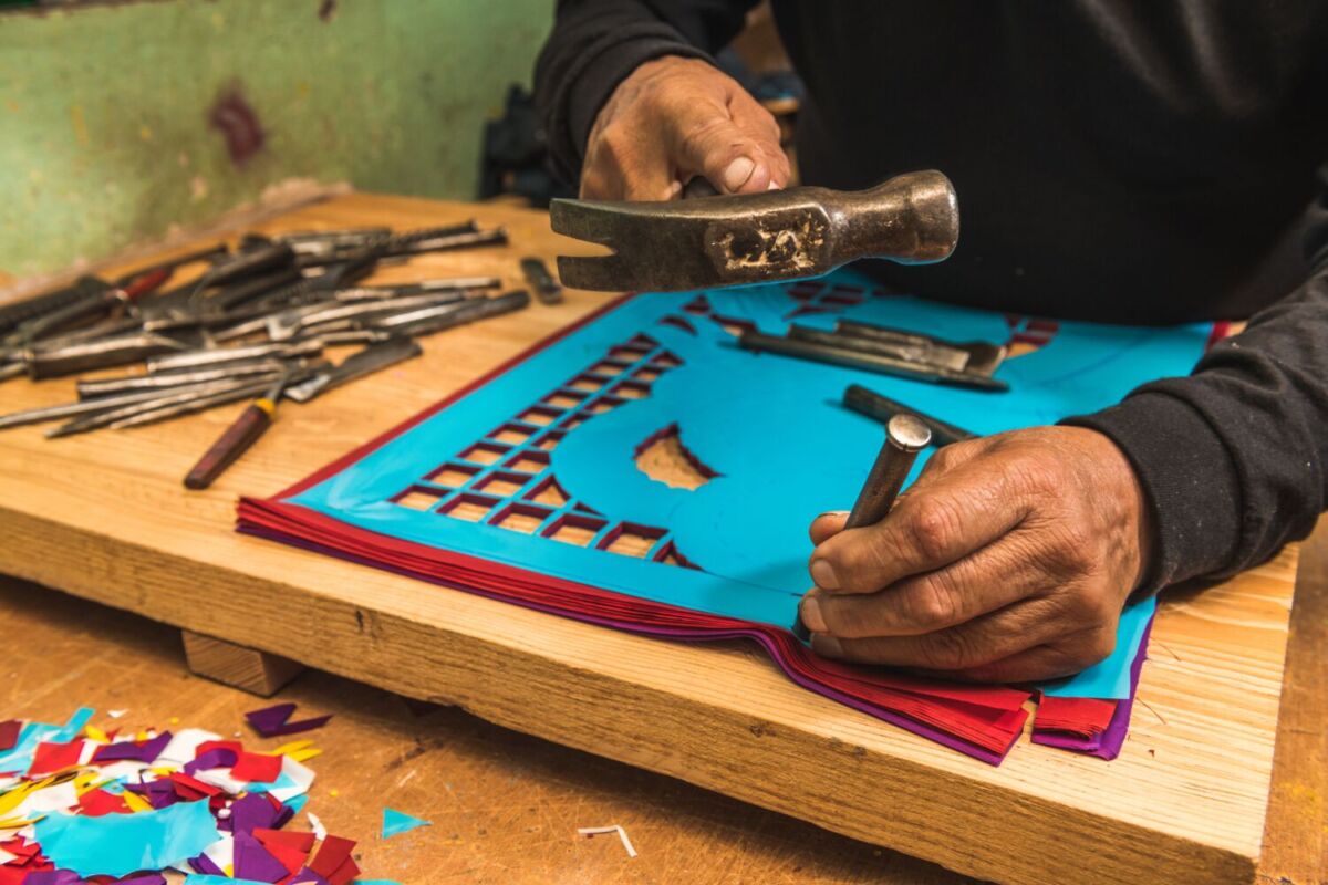 pueblo del papel picado en México 