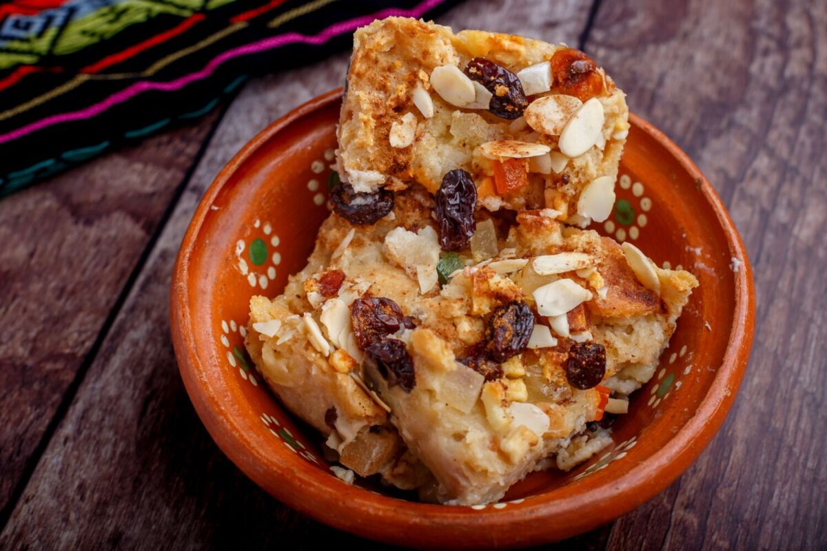 La capirotada es un dulce típico de Mazamitla, Jalisco 