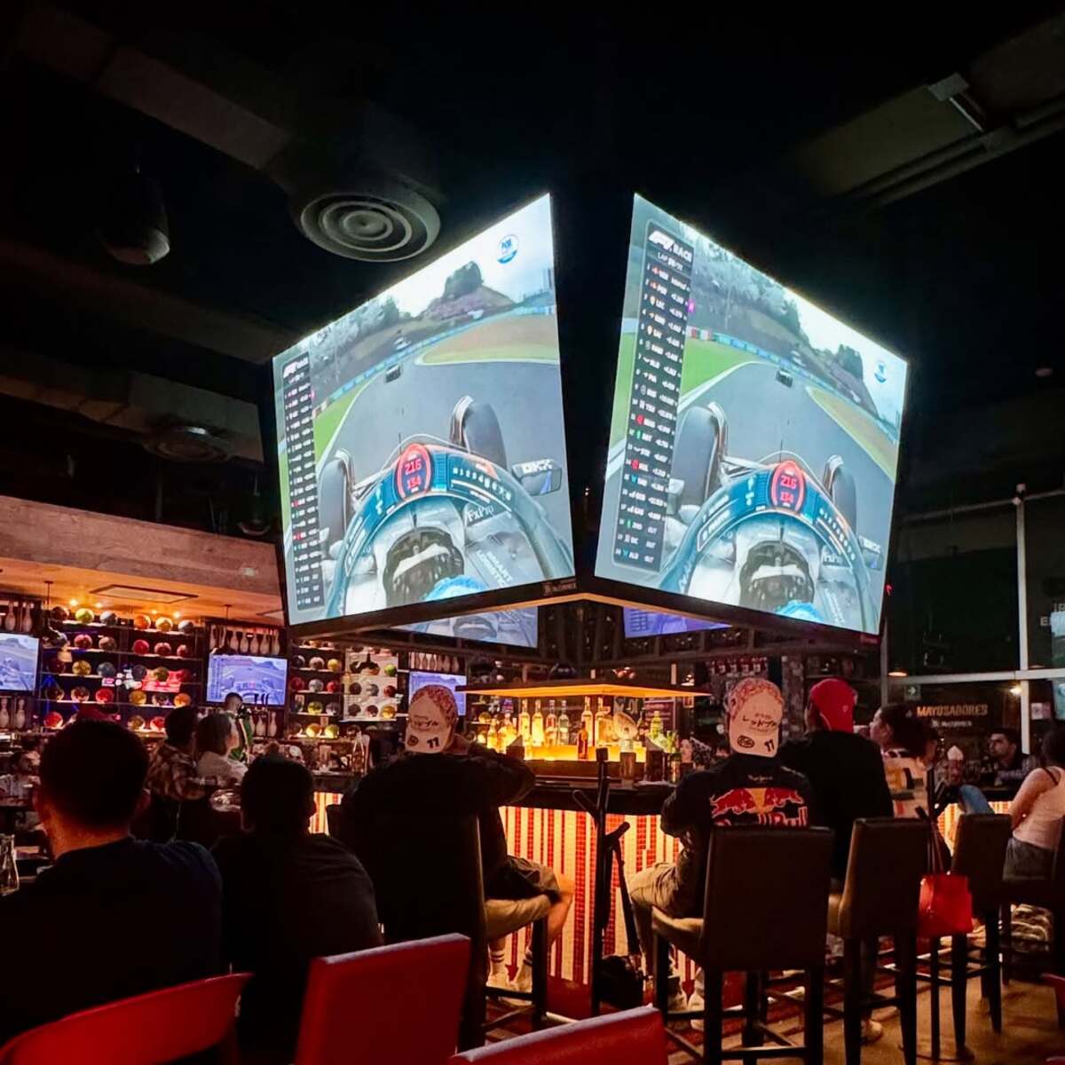 Lugares para ver la carrera de la F1 con súper buen ambiente y comida deliciosa