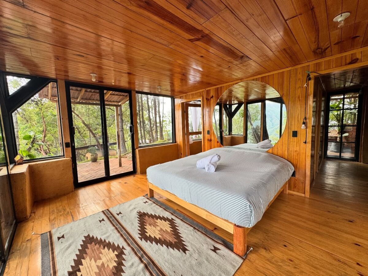 Laberinto del Pacífico son unas cabañas en medio del mar 