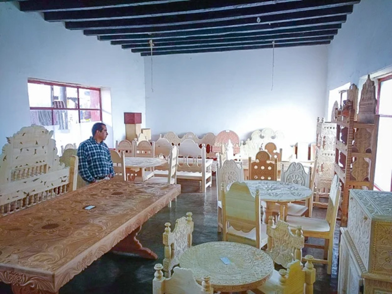 Muebles artesanales de cuanajo