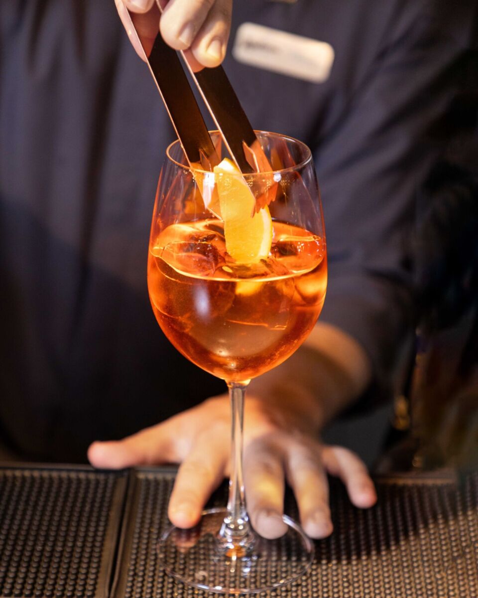 El Aperol Spritz es uno de los cócteles más consumidos en el mundo 