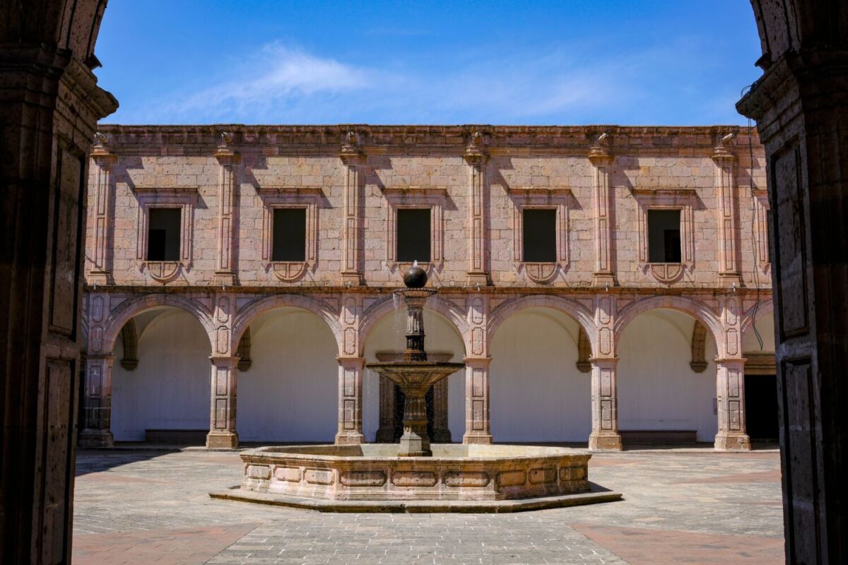 Centro Cultural Clavijero