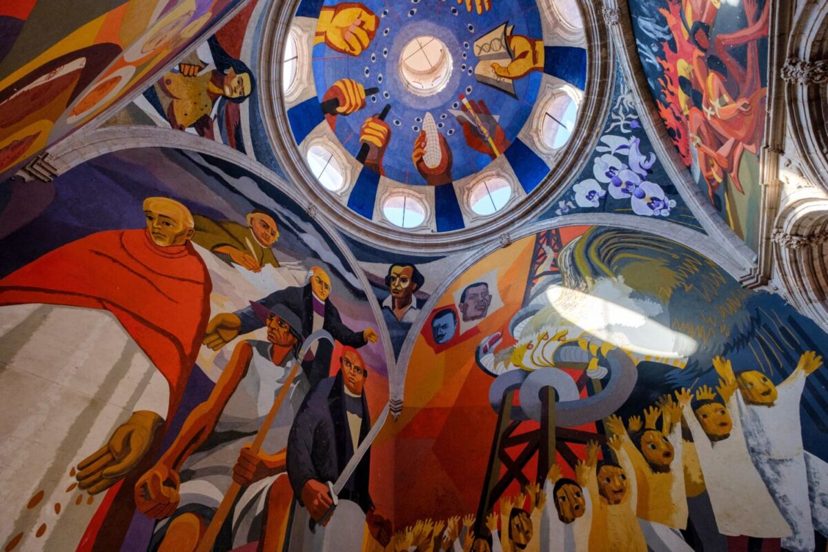 Mural 'Montañas de Michoacán' en el Centro Cultural Clavijero