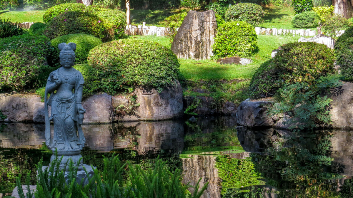 En 1994, la comunidad japonesa donó este jardín como símbolo de unión cultural entre Kioto y Guadalajara 