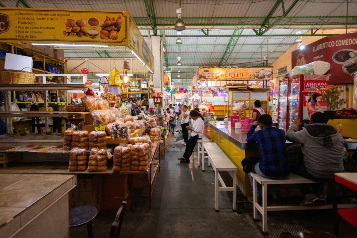 El mercado 20 de noviembre es un mercado tradicional ubicado en el Centro Histórico de Oaxaca 