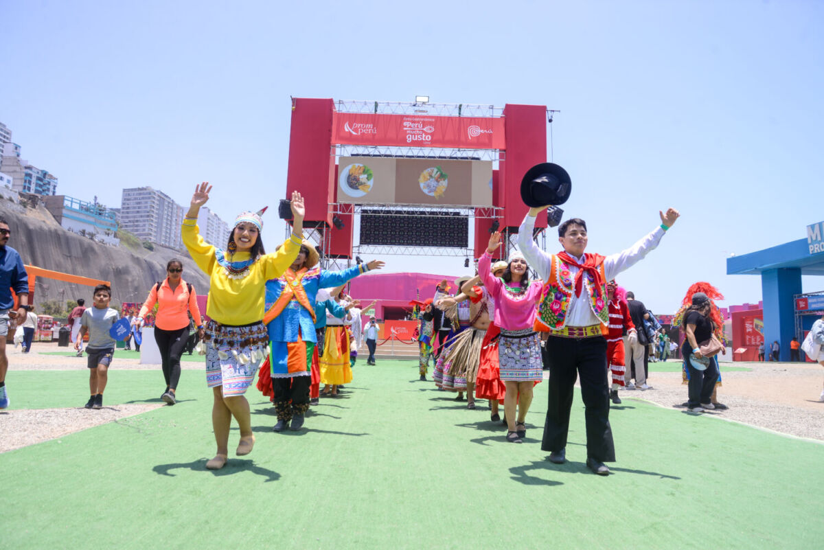 feria perú mucho gusto