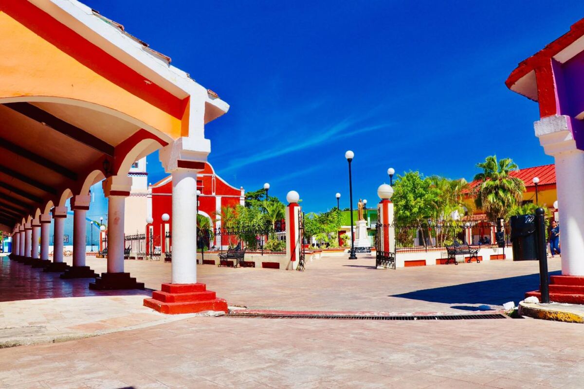 Plaza principal de Palizada.