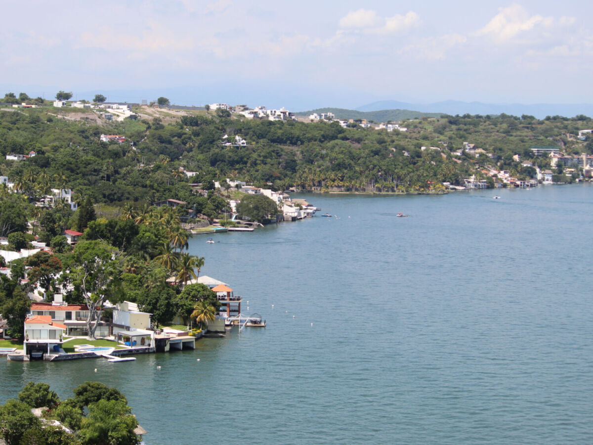 El Lago de Tequesquitengo es el lago más grande del estado de Morelos 
