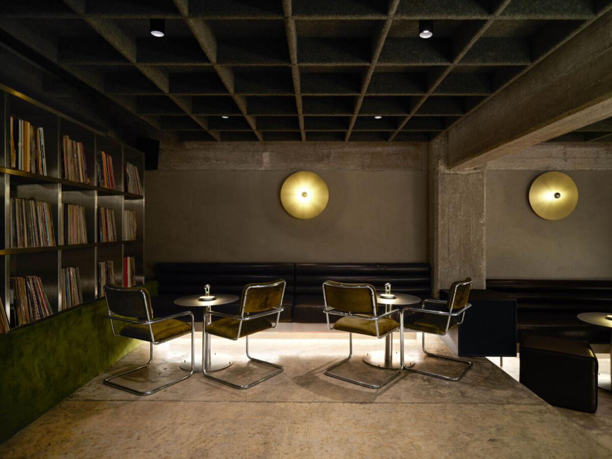 Miércoles de tragos coquetos y vinilos en este nuevo ‘music room’ de Polanquito