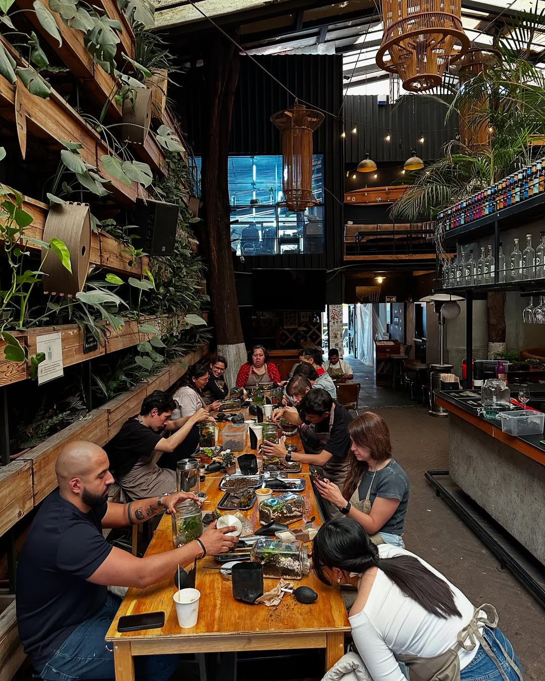 taller de arte botánico para relajarte con un café y hacer comunidad