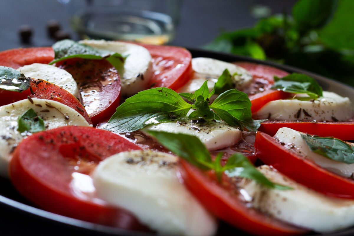 ensalada caprese, botanas rápidas