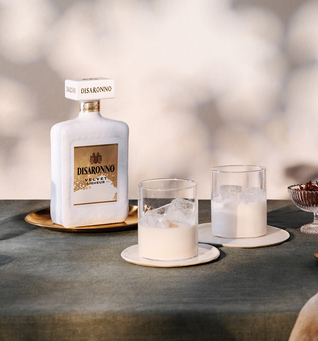 botellas de edición especial para regalar en navidad, disaronno