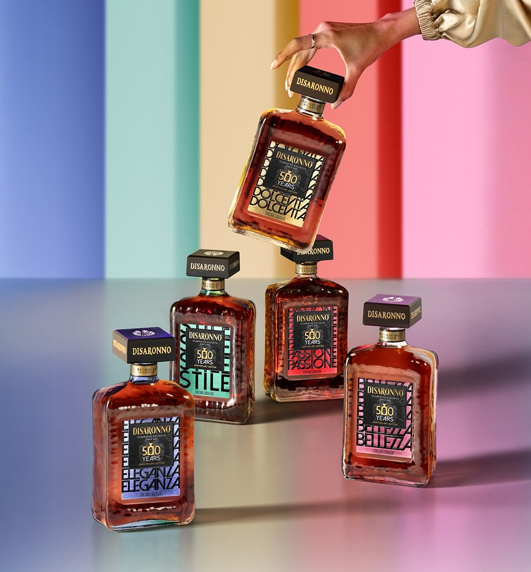 botellas de edición especial para regalar en navidad, disaronno