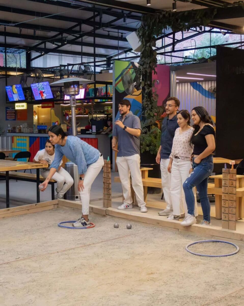 Este lugarcito en Ciudad Satélite te hará sentir como en el recreo de la primaria otra vez con sus juegos 