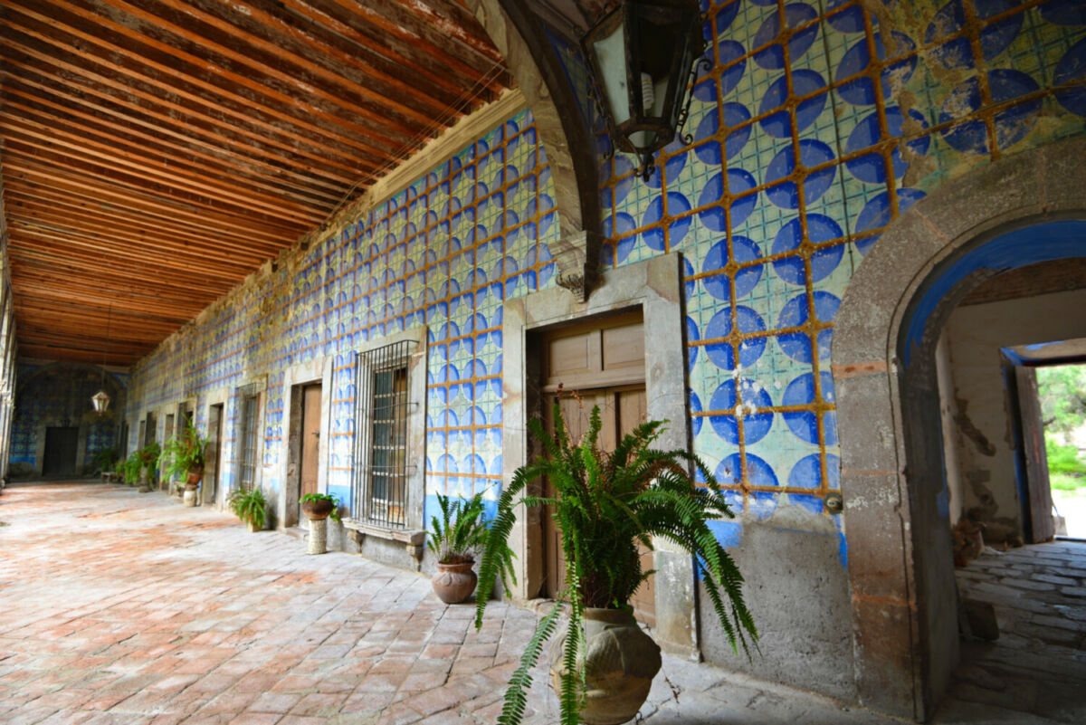 La Hacienda de Peotillos se ubica en Villa Hidalgo, San Luis Potosí