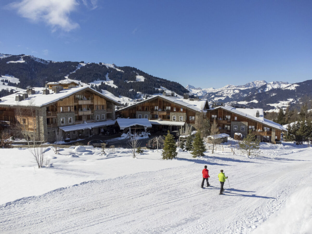hoteles en montañas cubiertas de nieve 