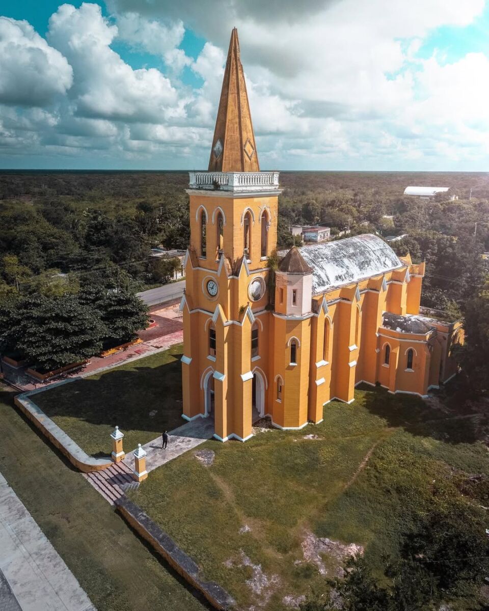 Iglesia de Eknakán en Yucatán