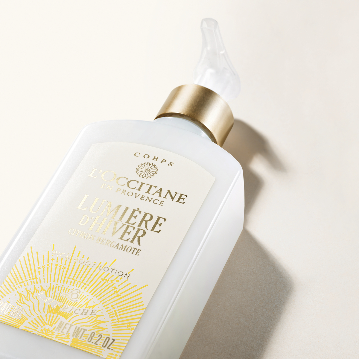 luz de mediodía de la magia de la luz de l'occitane en provence, colección festiva de edición limitada