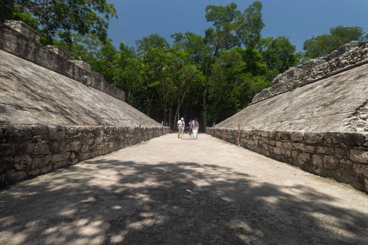 Zona Arqueológica de Cobá