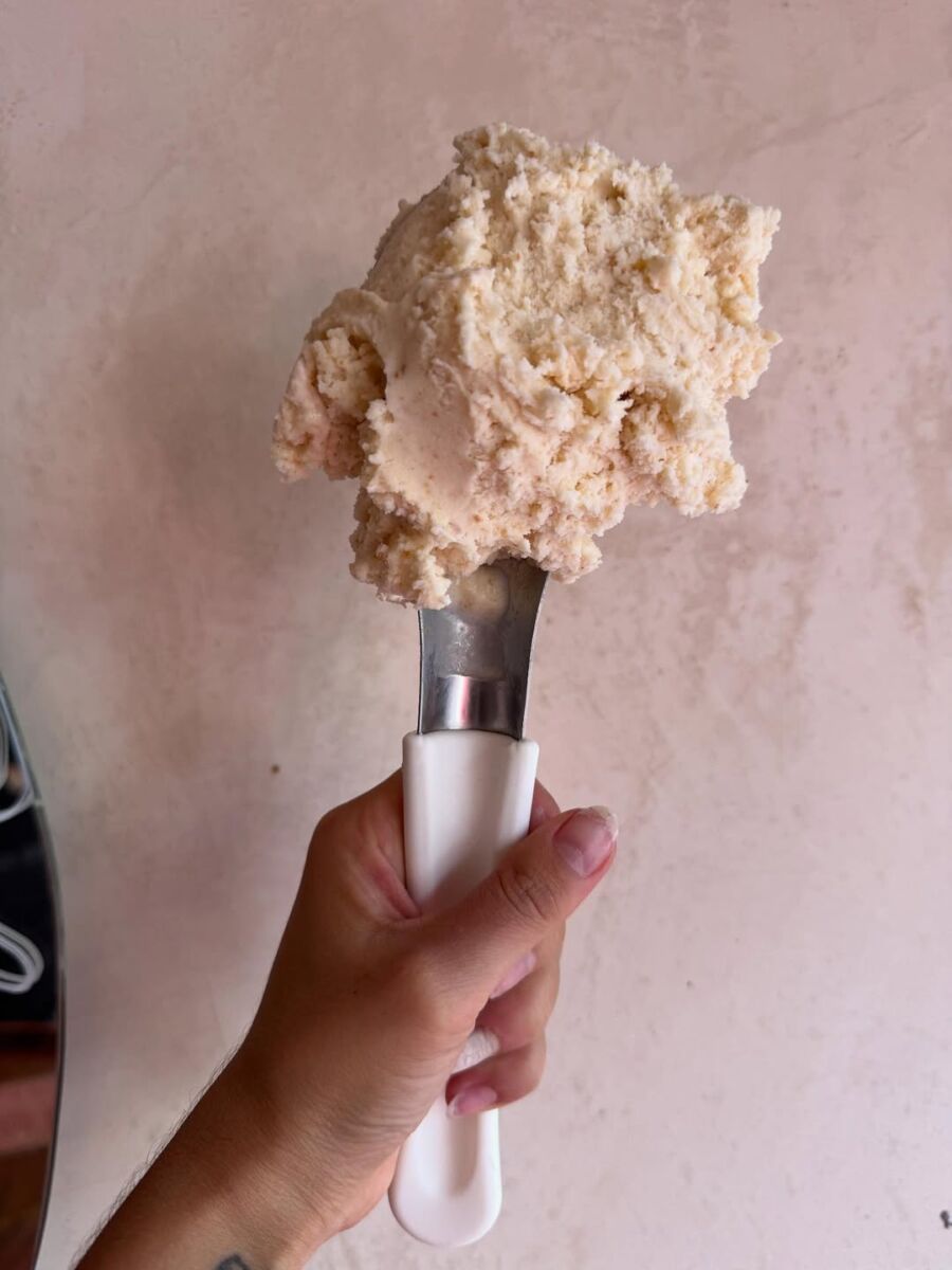 Helado de pan de muerto