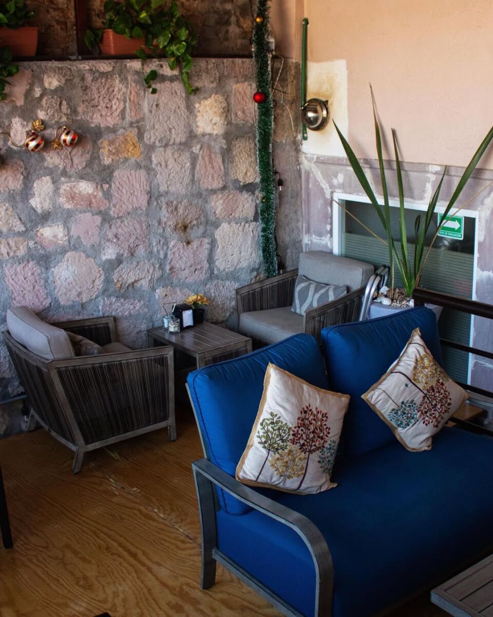 cafetería en el centro de morelia, papalotl