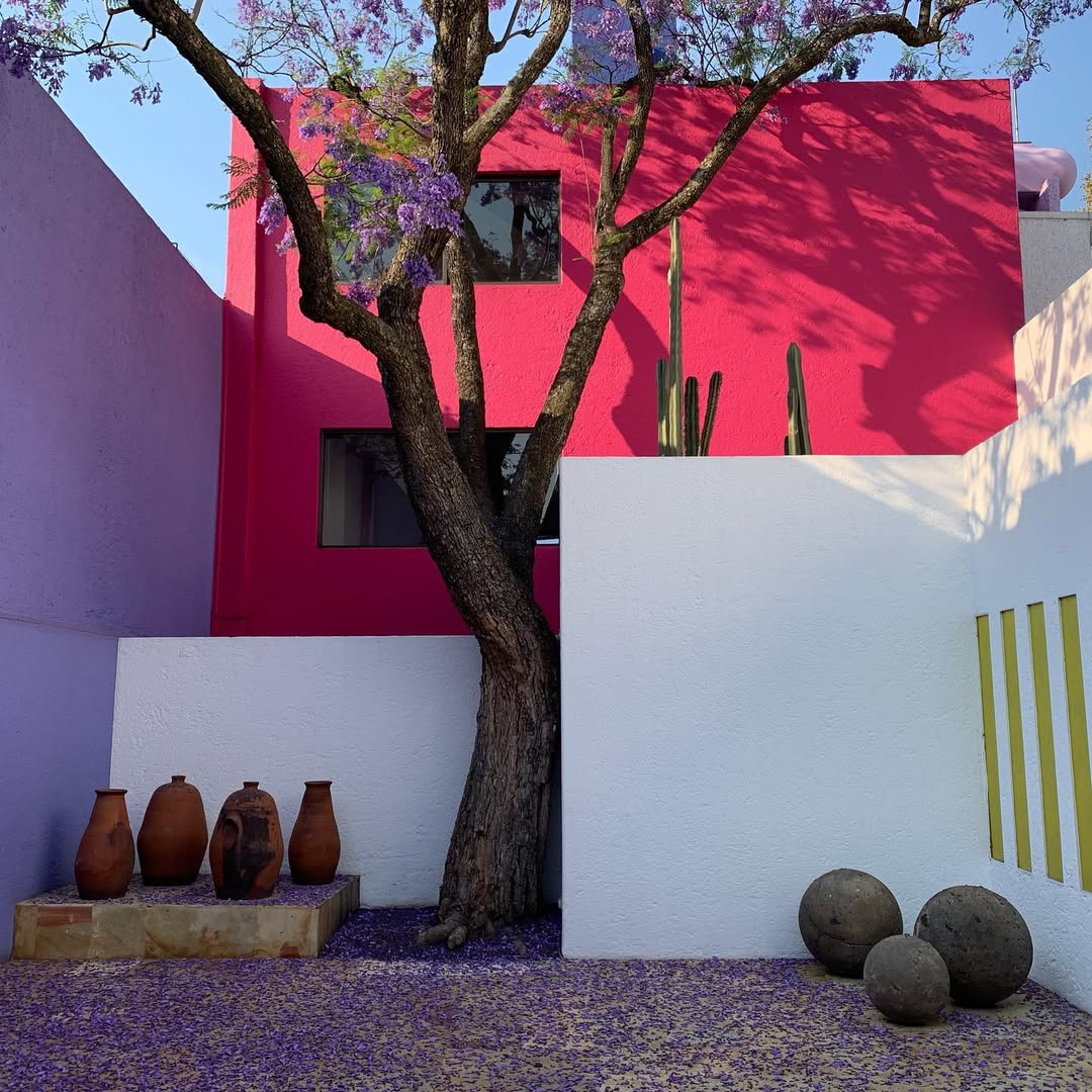 Barrágan construyo Casa Gilardi en Barragán trabajó entre 1975 a 1977