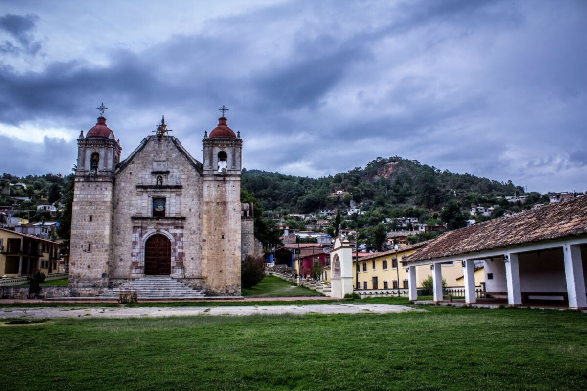 iglesia de san mateo en capulalpam de mendez, oaxaca como destino invenal