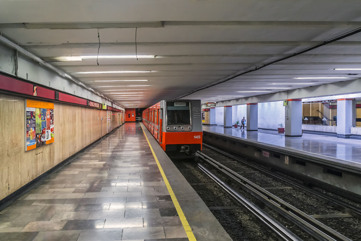Pocos lo saben, pero dentro de una estación del metro está la zona arqueológica más pequeña de México
