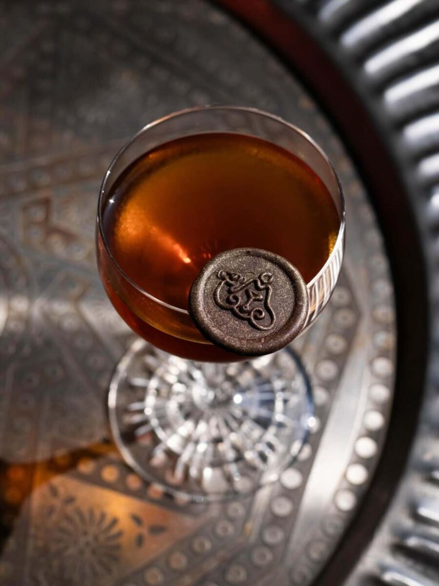 El bar en la Condesa donde los cócteles, la comida y el ambiente te transportan al Medio Oriente