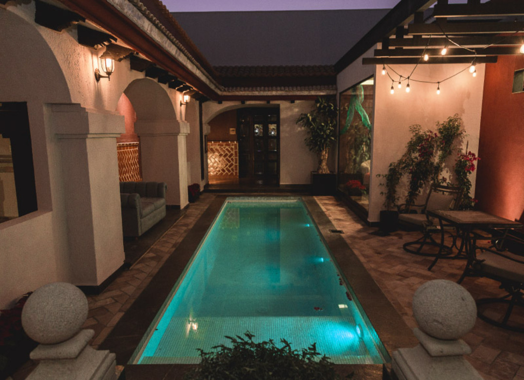 hotel casa eva con alberca climatizada cerca de la cdmx