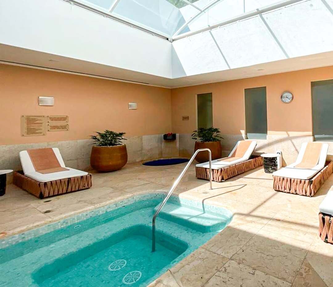 Hotel Rancho San Diego con alberca climatizada cerca de la CDMX